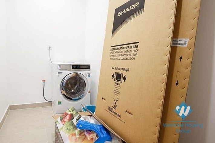 Spacious apartment with 4 bedrooms for rent in Sun Plaza, Thuy Khue st, Ba Dinh area.
